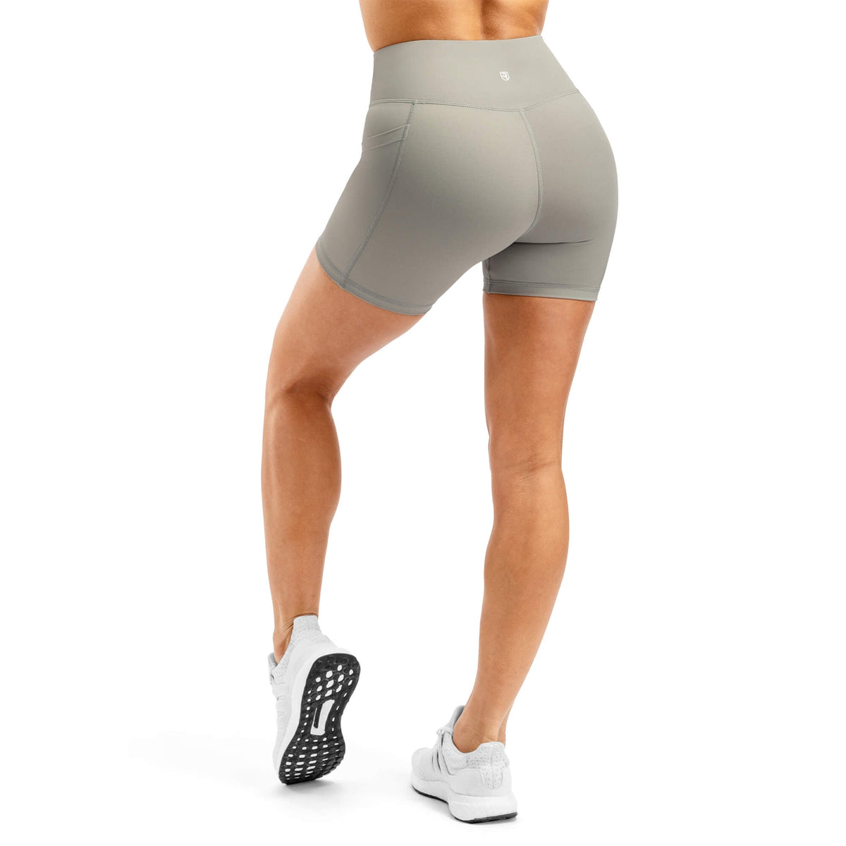 Arsenal High-Waisted Pockets Shorts - Grey